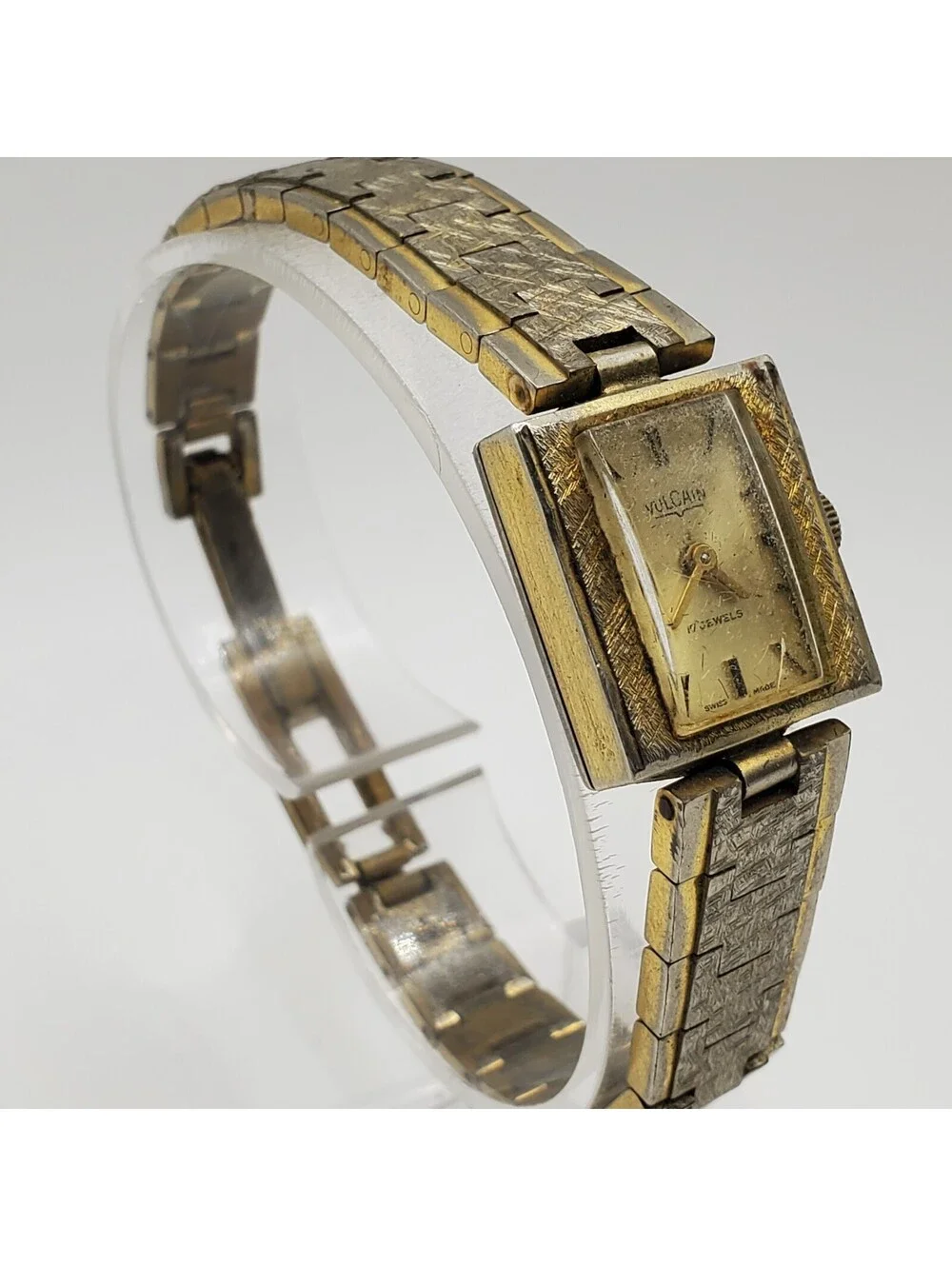 Vintage Vulcan Mechanical 17j Watch Womens 16mm Running